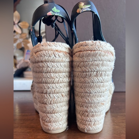 Saint Laurent YSL Floral Black Leather Ankle Wrap Espadrille Wedge Heel EU 40 - Picture 7 of 9